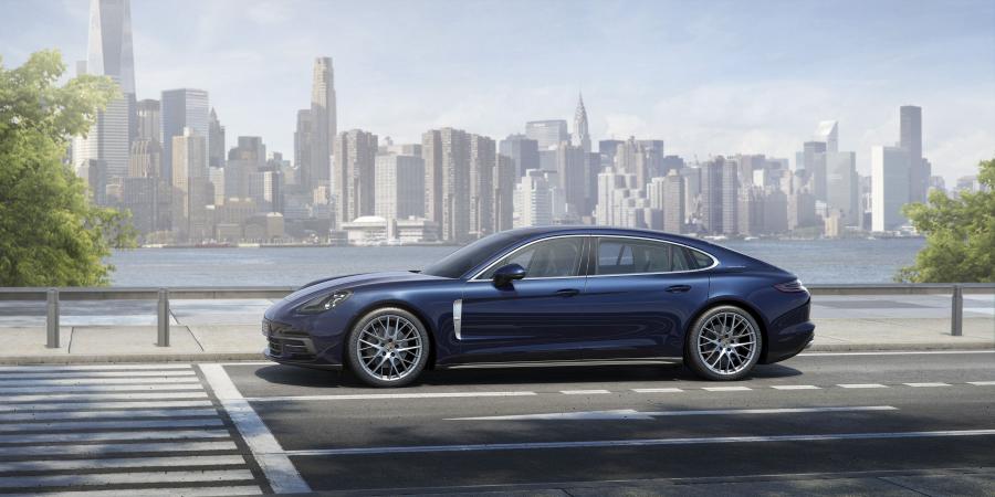  Porsche Panamera 4S Executive 2016 года  (фото 3 из 4)